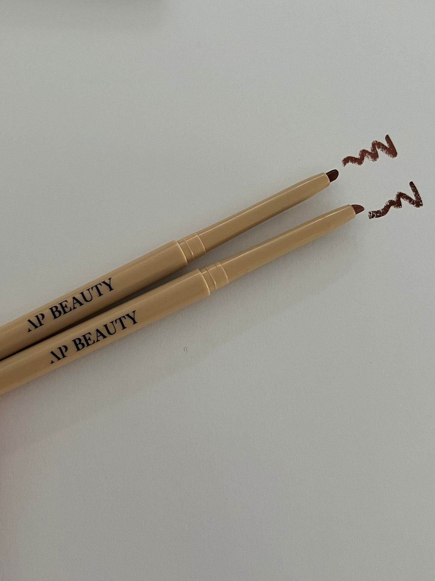 Lip Combo (2 crayons)